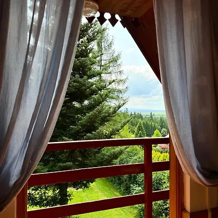 Pod Modrzewiem * Nowy Targ